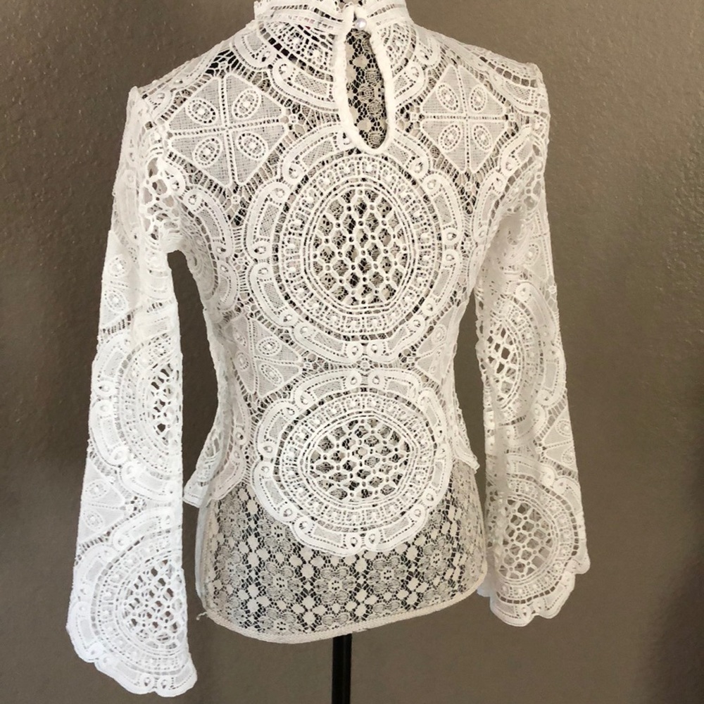Lace crochet white top - Picture 4 of 4